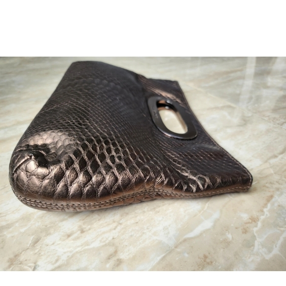 Michael Kors Gold Python Clutch Bag - Picture 4 of 11